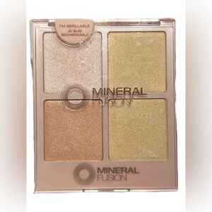NEW Mineral Fusion Stargazing Highlighter Palette
